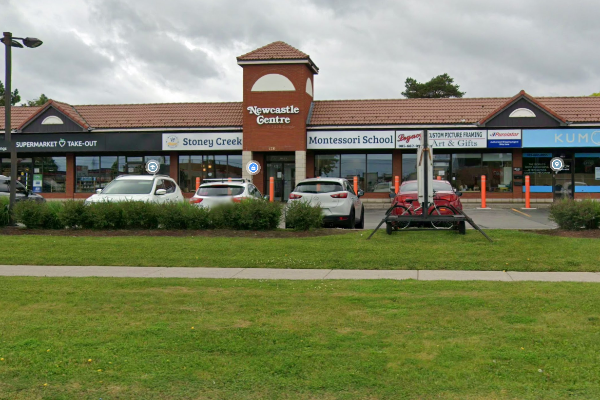 Day Care - Stoney Creek Montassori School - Stoney Creek, ON